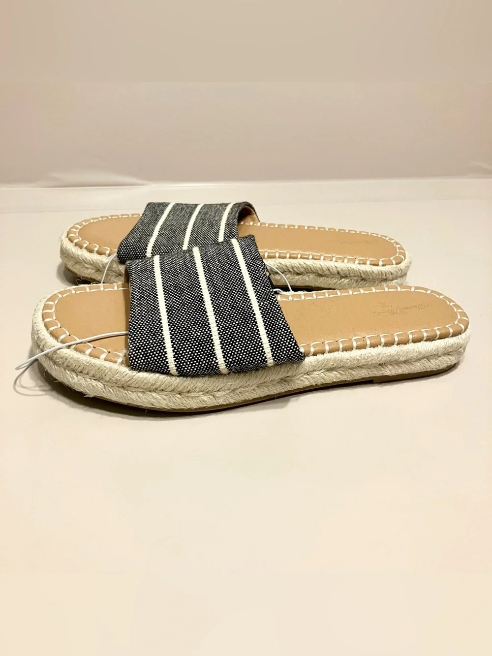 Universal Thread Womens Haddie Espadrille Slide Sandals black/white stripes Sz 7